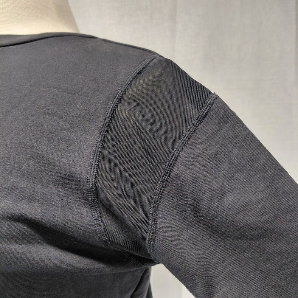 The North Face Black LS Sweatshirt w/ CrissCross Back & Mesh Arm Detail SZ S - Picture 3 of 10